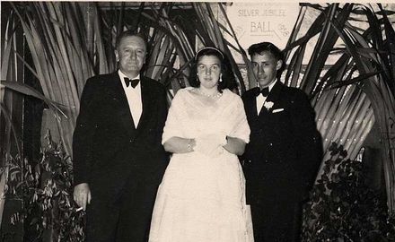 Mr Hale With Mrs & Mrs H Taylor