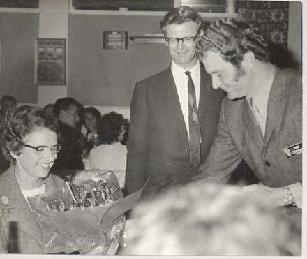 Presentation of a flowering Fushia plant