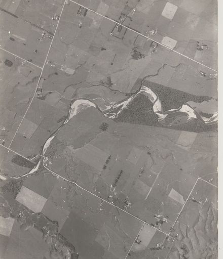 Ohau River from Muhunoa East Road to Kimberley Road, 1942