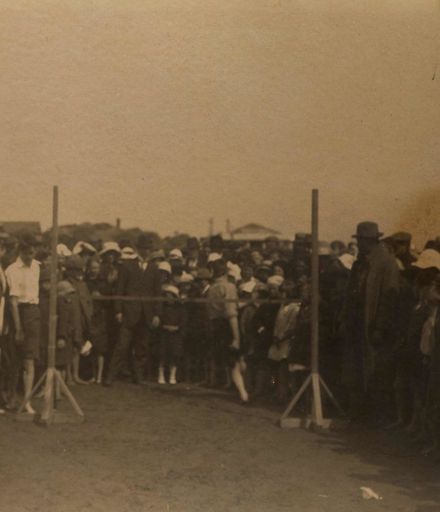Athletic sports at Manawatu Heads c1920