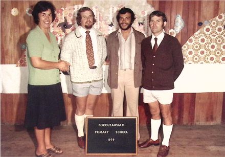 Poroutawhao School Staff Photo 1979 - Resource cover image
