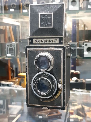 1950 Reflekta 11 - Resource cover image