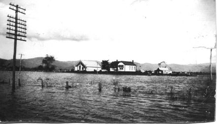 Flooding at Rangiotu, c.1920