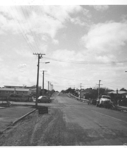 Kawiu Road.  December 1977