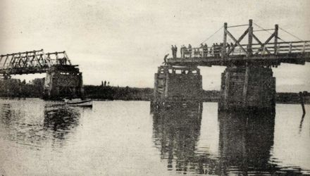 Old wooden bridge at Wirokino, Span Collapse, 1940's
