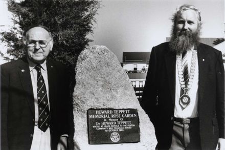 Teppett Rose Gardens, Foxton