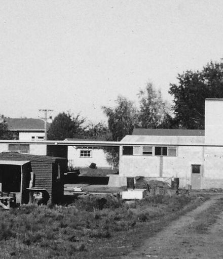 Field's Apiaries, Norbiton Road, Foxton 1968