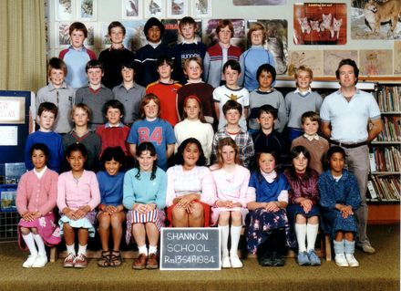 Class photo of Room 13  Std.4-F1 pupils (unidentified), Shannon School, 1984