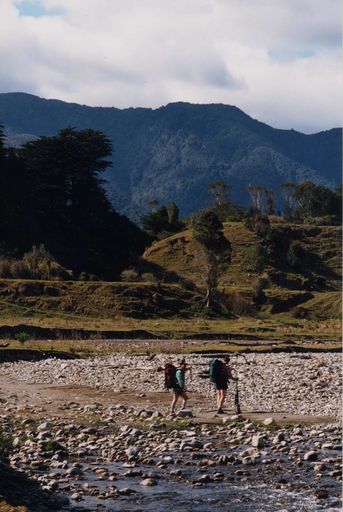 Hunters on the Ohau River