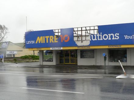 Mitre 10