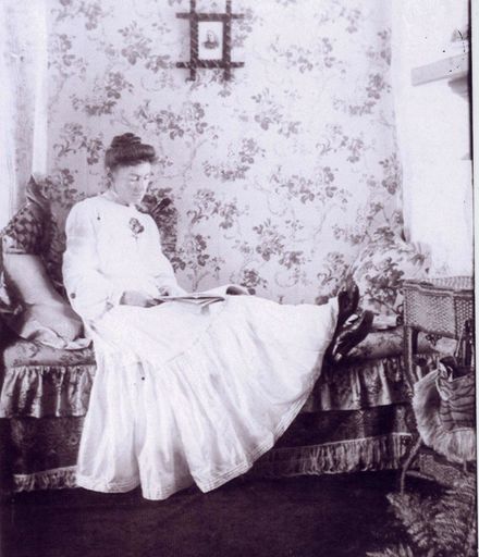 Gertrude Hallam Reading, 1906