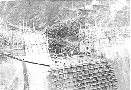 Mangahao Dam (Lower ?), 'filling the gap', 1920's
