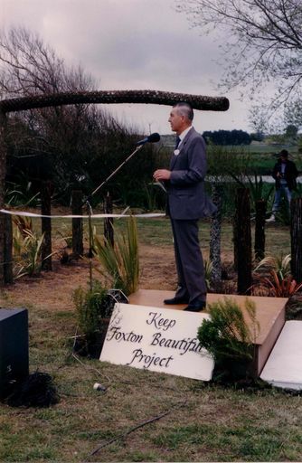 Flax walk opening - Alistair Miller (Keep NZ Beautiful Assoc.) speaking, 1990