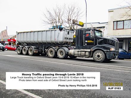 HJP 0163 Large Truck travelling in Oxford Street Levin 15-8-2018 10.40am in the morning