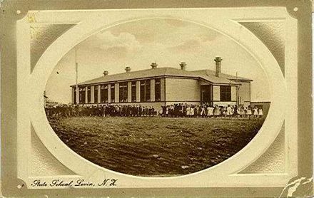 State School, Levin