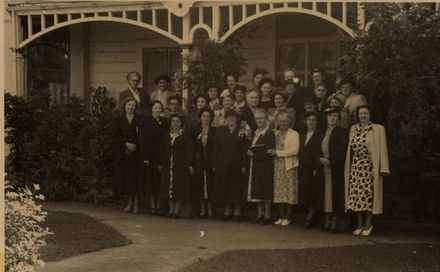 Mrs Lett with Group of Unidentified Women
