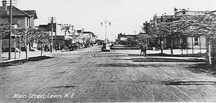 Main Street, (Oxford Street) Levin, N.Z.