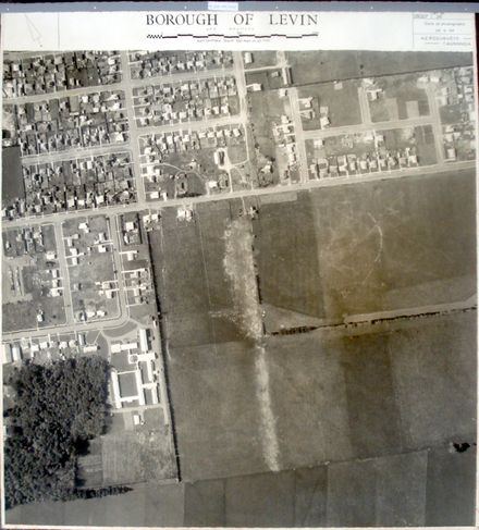 Aerial survey photograph (Levin) - Resource cover image