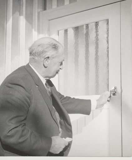 Councillor Martin officially opens new Manakau Hall, 1968