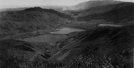 "Muaupoko Valley, 10/1/53"