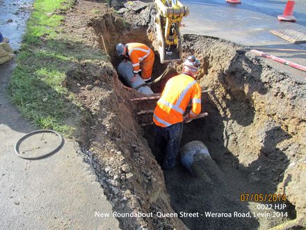 New Roundabout Queen Street - Weraroa Road Levin 2014_0022