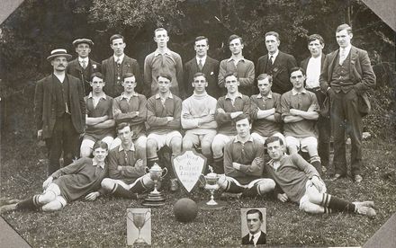 Uncle Stewart Kellock and the 1913-14 Soccer team. c1914-18? - Resource cover image