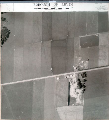Aerial survey photograph (Levin) - Resource cover image