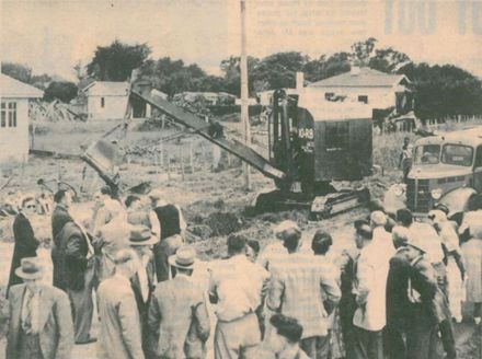 Monday January 12, 1953 Mayor Paton at start of Levin sewerage scheme - Resource cover image