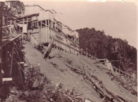 Main crushing plant at Upper Dam, Mangahao, 5 April 1927 - Resource cover image