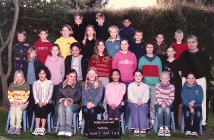 Poroutawhao School Years 5-6 Class Photo 2003 Poroutawhao School Years 5-6 Class Photo 2003