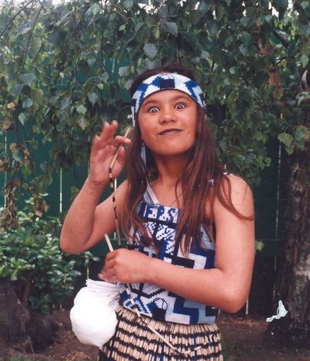 Sharon Ihe, Foxton School Kapahaka member, 1995