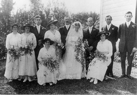 Marriage of E Smith and Amy Lancaster 1916.