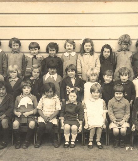 Jean, Primer 1 1928 School photograph.