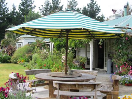 Garden 3 Terrace with outdoor table - Resource cover image