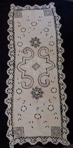 Sideboard runner