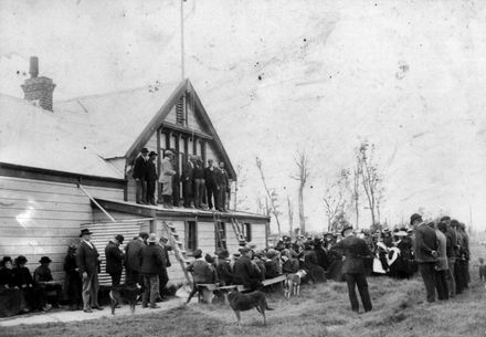 Unfurling the flag, Cheltenham School, 1st November 1900 - Resource cover image