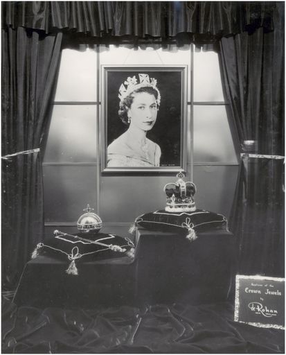 Cobbes' of Feilding display & advertising work by Peter Pitman - Resource cover image