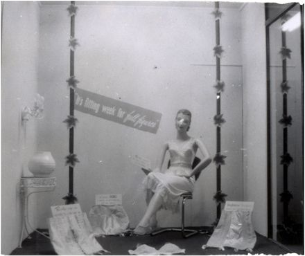 Cobbes' of Feilding display & advertising work by Peter Pitman - Resource cover image