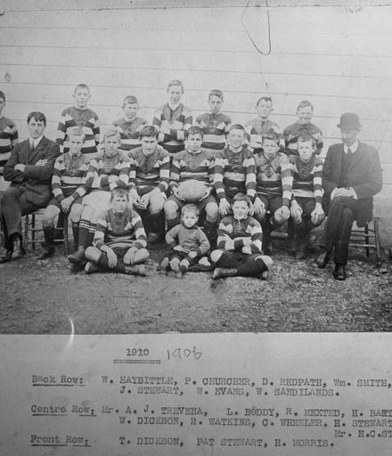 Lytton St School football team, 1910