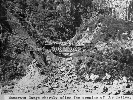 PHOTO_FDG_MAN_3.jpg - Resource cover image