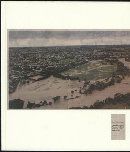 Page 11: Album: 2004 Flood