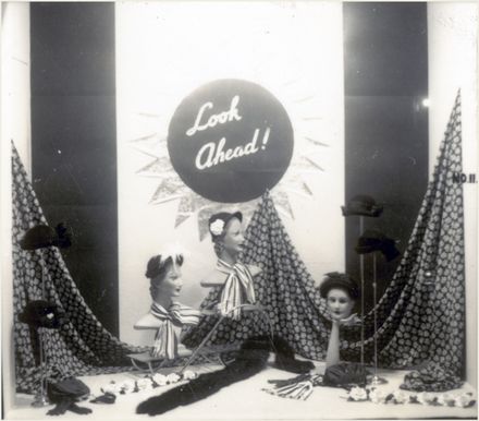 Cobbes' of Feilding display & advertising work by Peter Pitman - Resource cover image