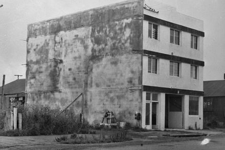 Bowen Street Flats, 1940