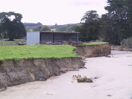 Hayshed Beaconsfield Valley February 2004,