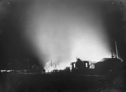 Feilding Box Factory fire - 1939 : 43-4