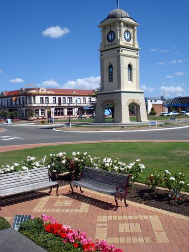 Clock Tower & Feilding Hotel