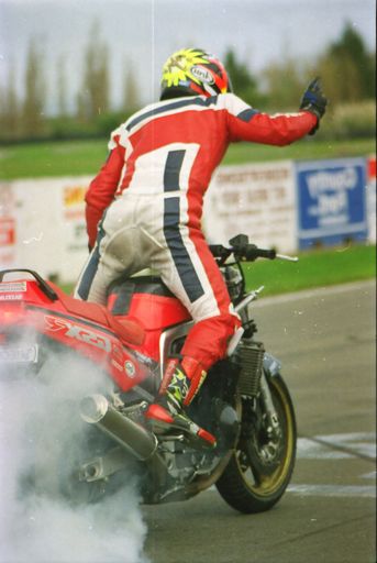 Page 5: Manfield Bike Racing