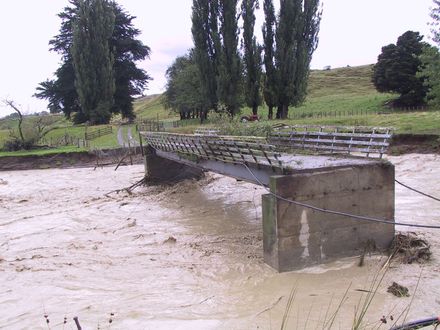 Beaconsfield Valley Farm Bridge 2004 Flood