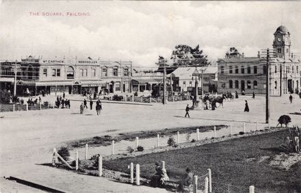 Feilding Square