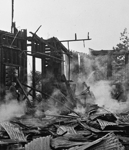 Manchester St School fire - 1954 : 27-7